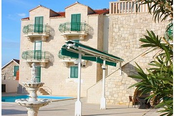 Hôtel Bol 2