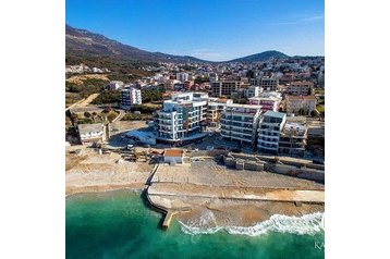 Montenegro Hotel Bar, Eksterjöör