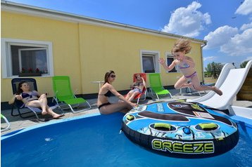 Ungari Hotel Tiszaug, Eksterjöör