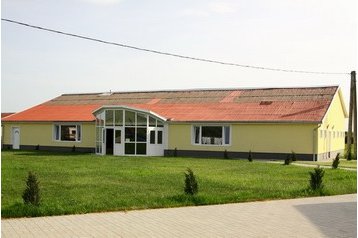 Угорщина Hotel Tiszaug, Екстер'єр