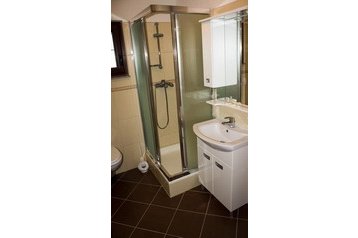 Horvaatia Privát Kaštela, Eksterjöör