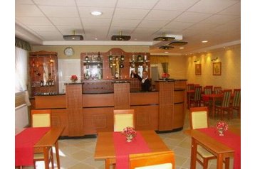 Maďarsko Hotel Komárom, Exteriér