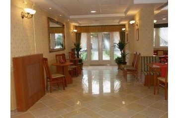 Maďarsko Hotel Komárom, Exteriér