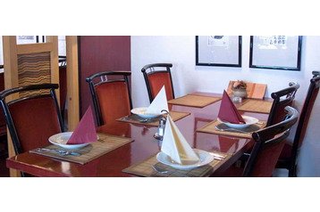 Угорщина Hotel Dunaújváros, Екстер'єр