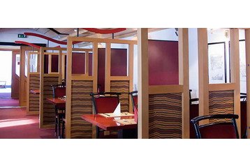 Угорщина Hotel Dunaújváros, Екстер'єр