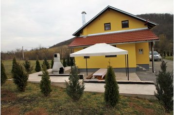 Hrvatska Chata Otočac, Eksterijer