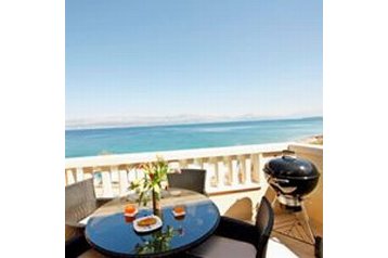 Croazia Byt Sutivan, Esterno