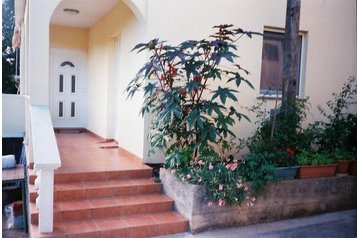 Chorvatsko Privát Luka, Exteriér