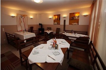 Austria Penzión Frauenkirchen, Zewnątrz