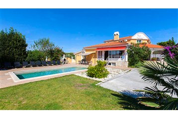 Horvátország Privát Pomer, Exteriőr Horvátország Privát Pomer, Exteriőr