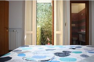 Italia Penzión Jesi, Exteriorul