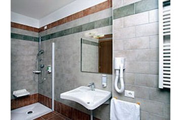 Italie Penzión Pocenia, Extérieur