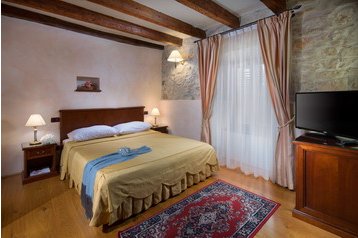 Chorvatsko Hotel Brtonigla, Exteriér