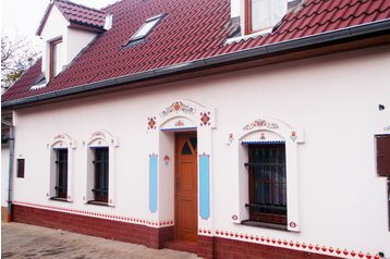 Czechy Chata Prušánky, Zewnątrz