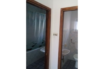 Horvaatia Byt Pirovac, Eksterjöör