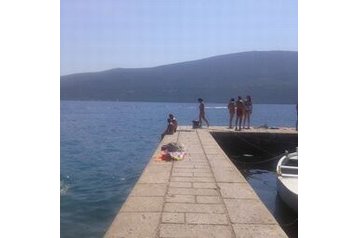 Melnkalne Byt Baošići, Eksterjers