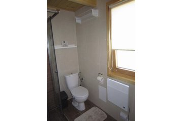 Słowacja Chata Holiare, Zewnątrz