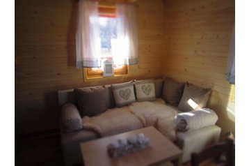 Slovačka Chata Holiare, Eksterijer