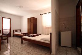 Pansion Budva 4
