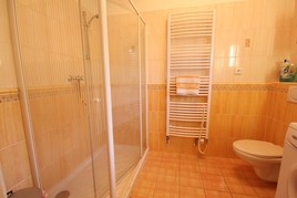 Namas Chvalčov 6