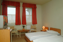 Hotel Debreţin / Debrecen 1