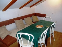 Pensiune familială Karin Gornji 2